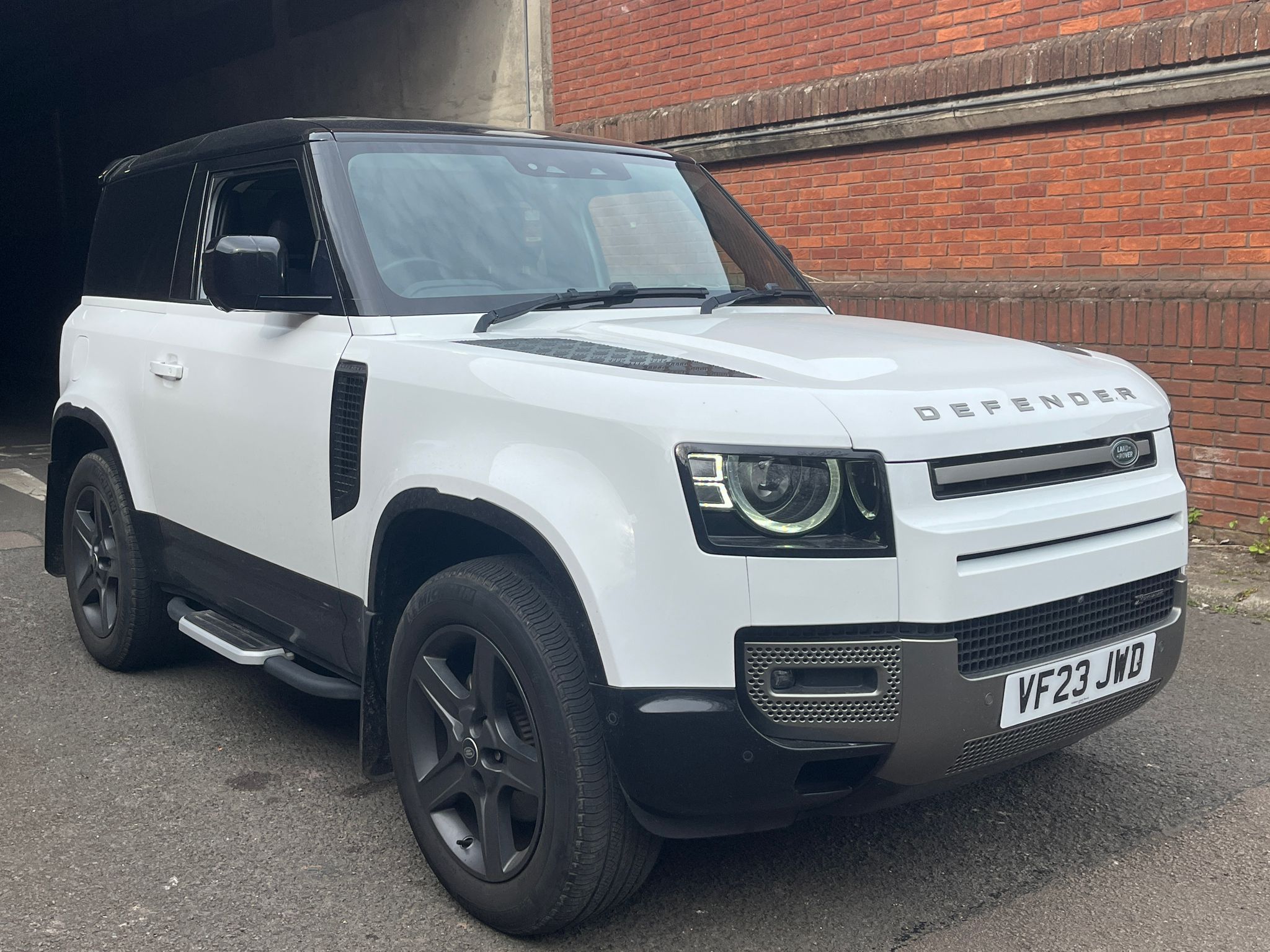 Land Rover Defender